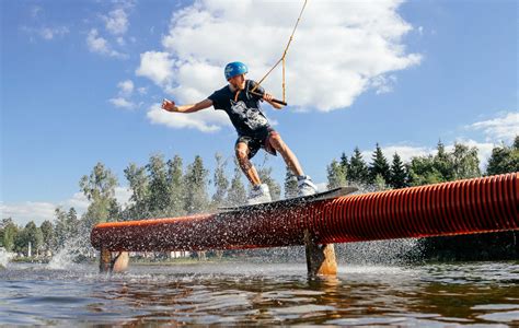 Водные развлечения возле понтона: что выбрать