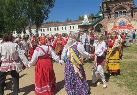 Орбитальные хороводы